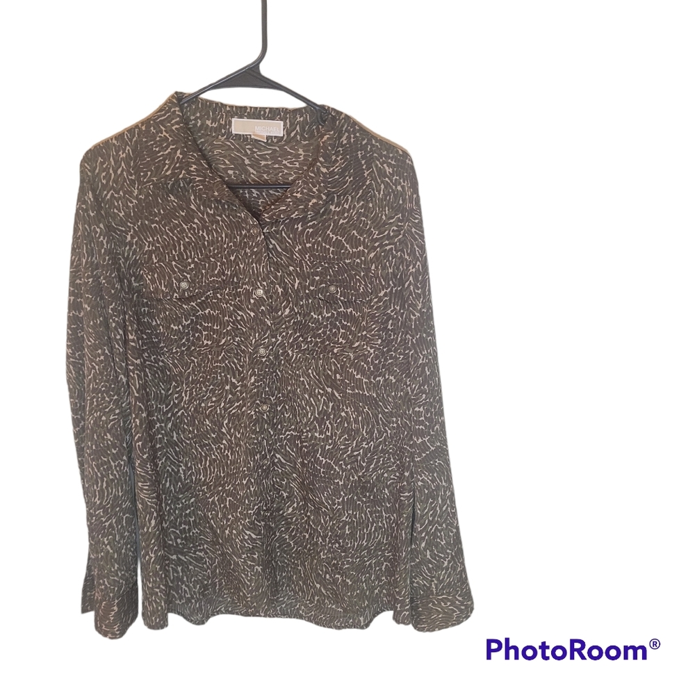 Michael Kors lon sleeved green, tan, & brown camo like blouse. Size 14.